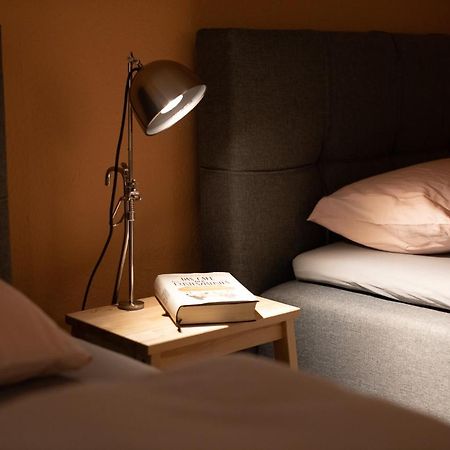 Kassberg Apartment Im Retro-Stil / Netflix & Wifi Хемниц Экстерьер фото