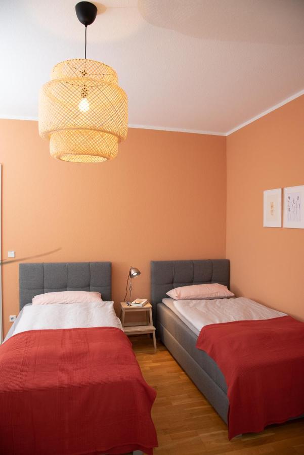 Kassberg Apartment Im Retro-Stil / Netflix & Wifi Хемниц Экстерьер фото