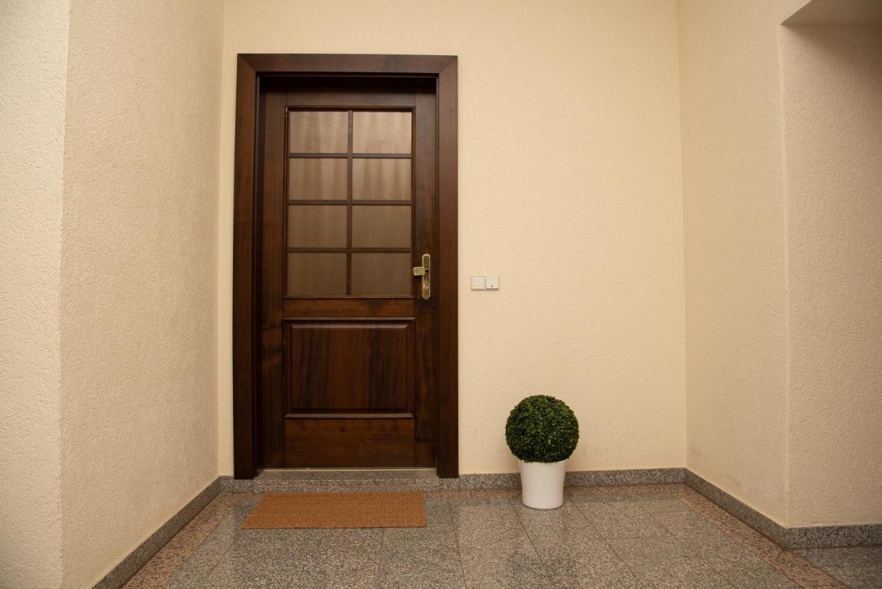 Kassberg Apartment Im Retro-Stil / Netflix & Wifi Хемниц Экстерьер фото
