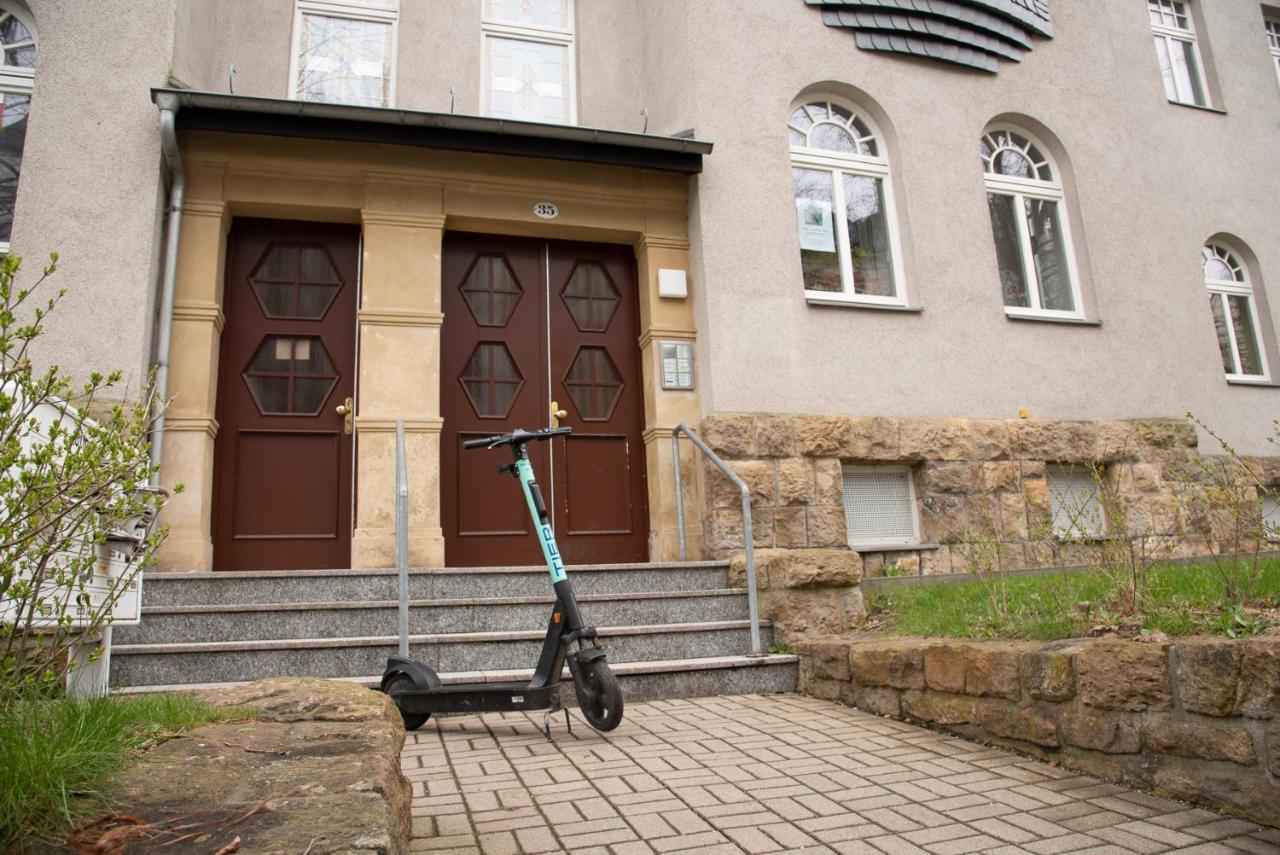 Kassberg Apartment Im Retro-Stil / Netflix & Wifi Хемниц Экстерьер фото
